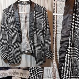 Charlotte Russe Houndstooth Short Blazer